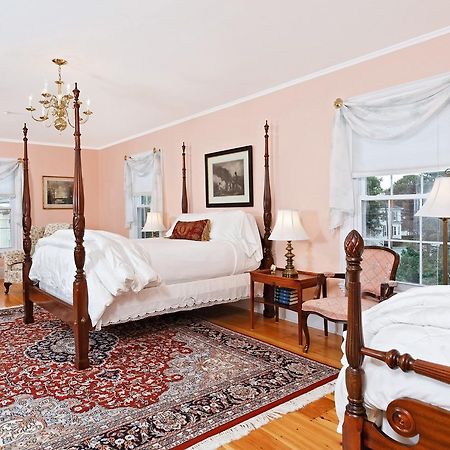 Kennebec Inn Бат Екстериор снимка
