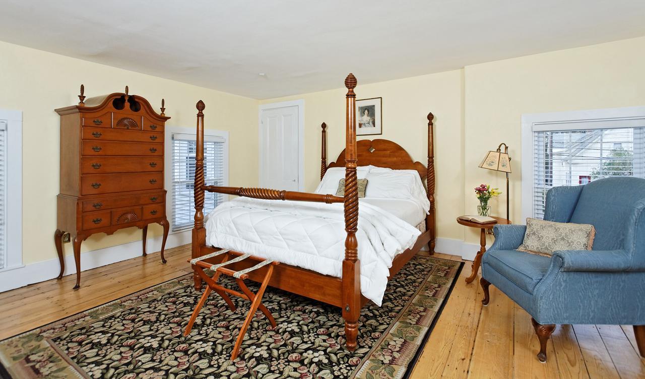 Kennebec Inn Бат Екстериор снимка